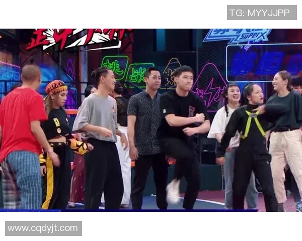 重庆街舞队的团队协作与创意表达探索之旅 重庆街舞队的团队协作与创意表达探索之旅